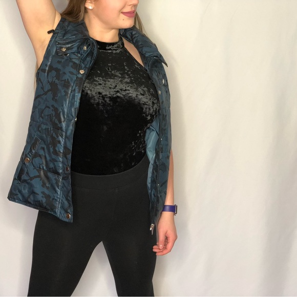 NWOT Style & Co Sport Navy Blue Camouflage Puffer Vest Size Medium - Picture 7 of 9